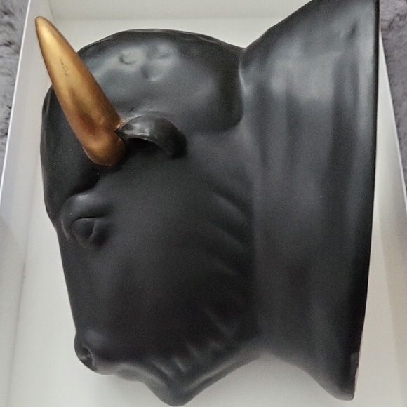 Black Bison Head Wall Decor with Gold Horns - Picture 3 of 4